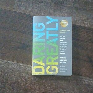 Daring Greatly Book by Brené Brown